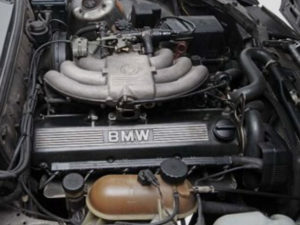 BMW M20B25 engine