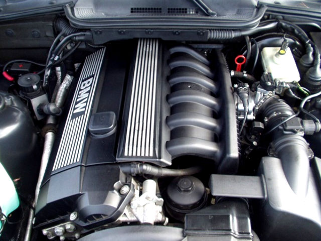 BMW M52B28 (2.8 L, DOHC) engine specs and review, service